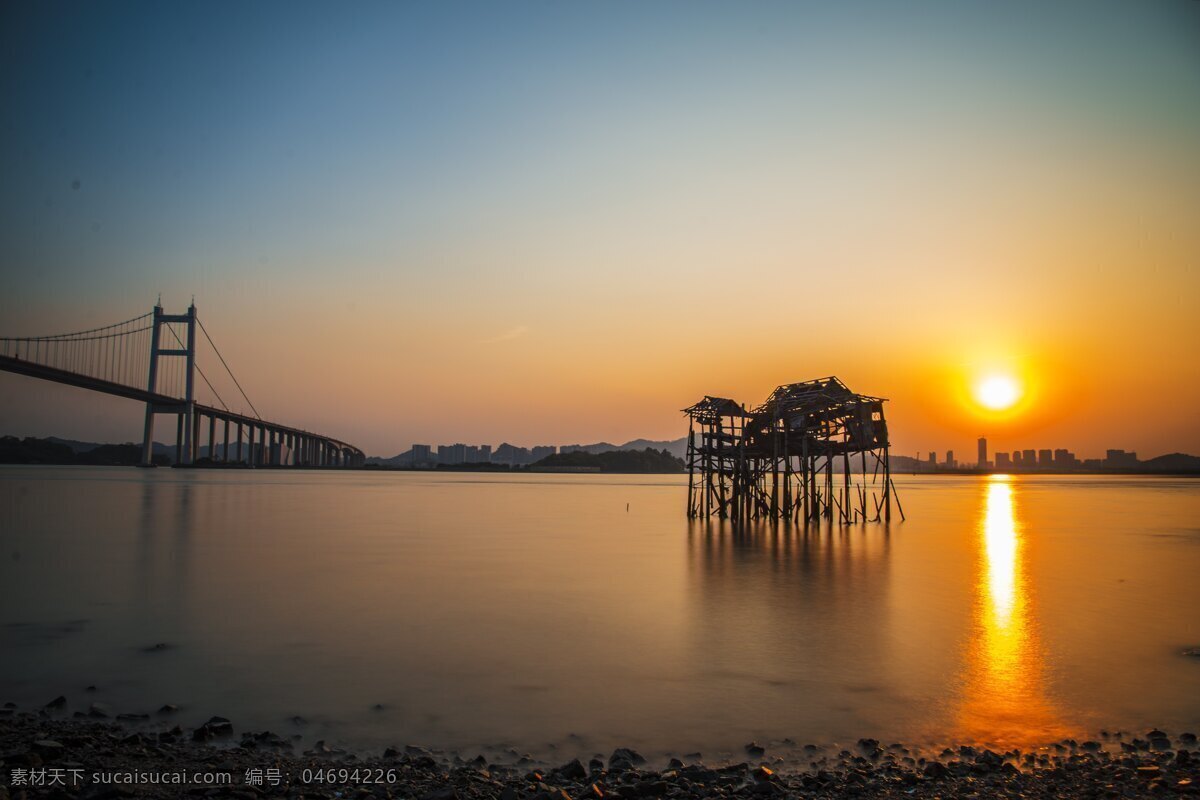 夕阳 下 虎门 大桥