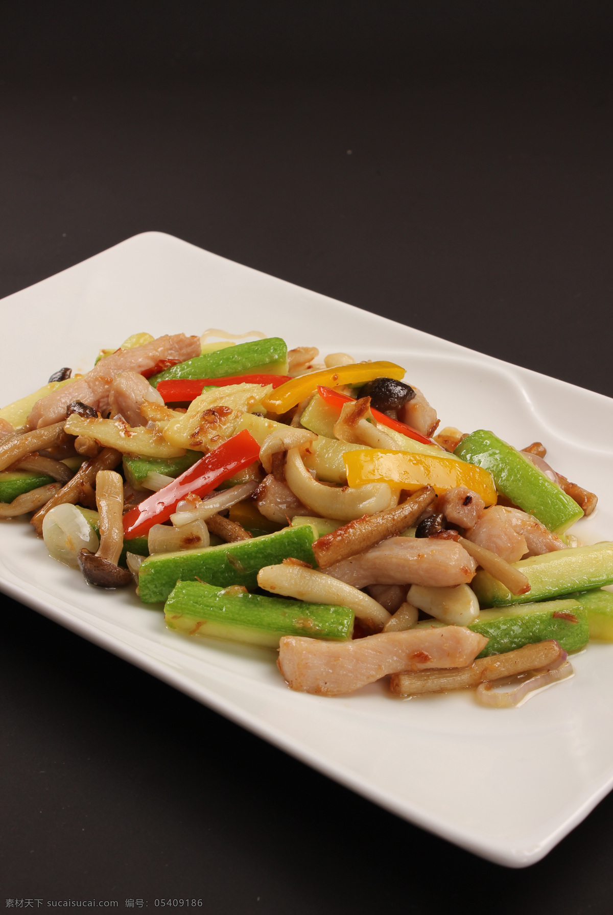云南 小 瓜 野 菌 炒 爽 肉 菇子 香港菜 广东菜 粤菜 精美菜肴 传统美食 餐饮美食