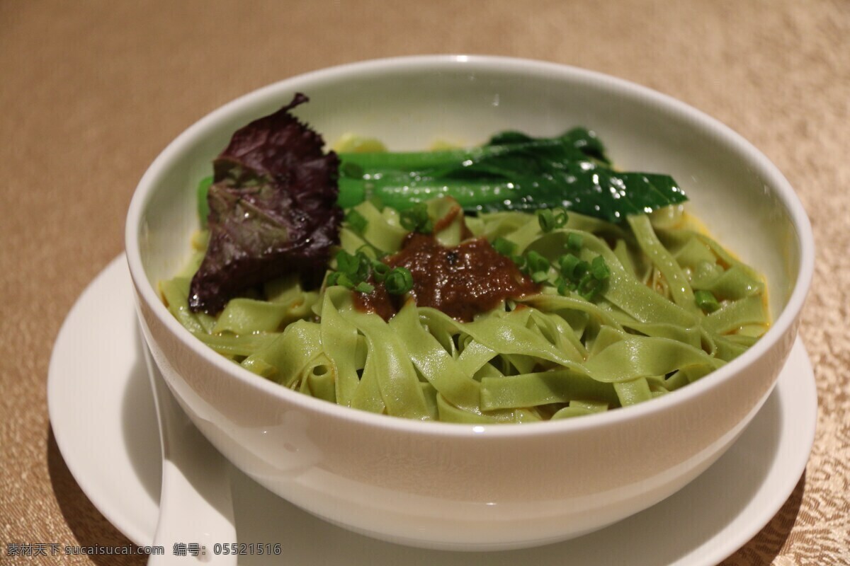 青菜面 面条 下面 鸭肉面 蔬菜面 煮面 煮面条 食物 餐饮美食 传统美食