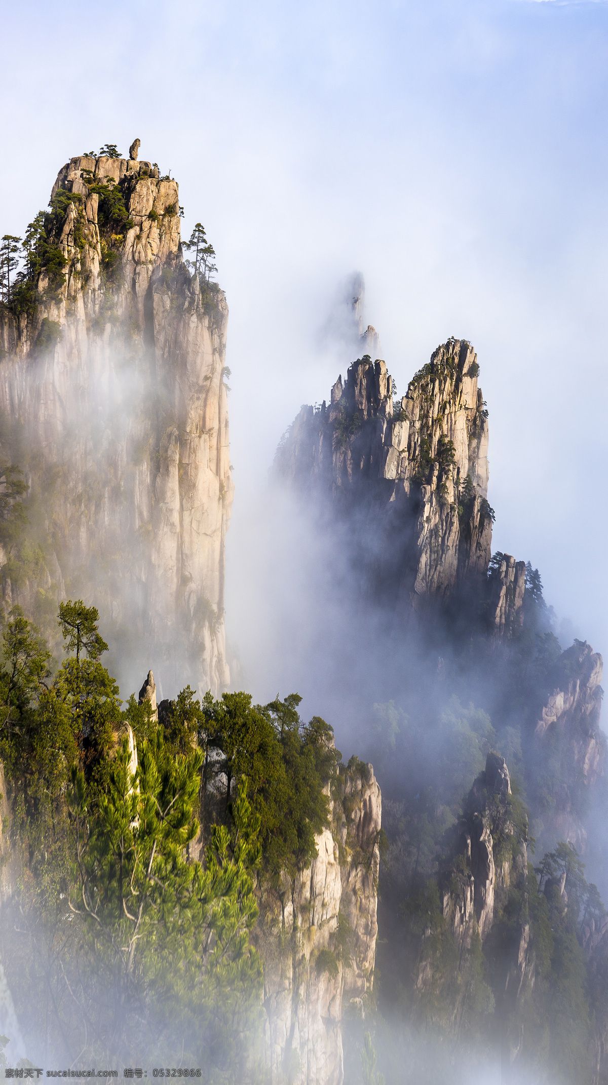 黄山风景 秀美 奇特 千奇 百怪 一日 多变 风景名胜 自然景观