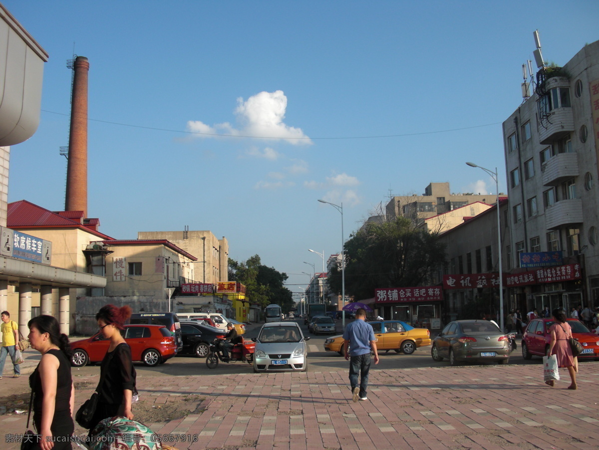 哈尔滨 东站 出租车 国内旅游 轿车 楼房 路灯 旅游摄影 行人 哈尔滨东站 烟囱 psd源文件