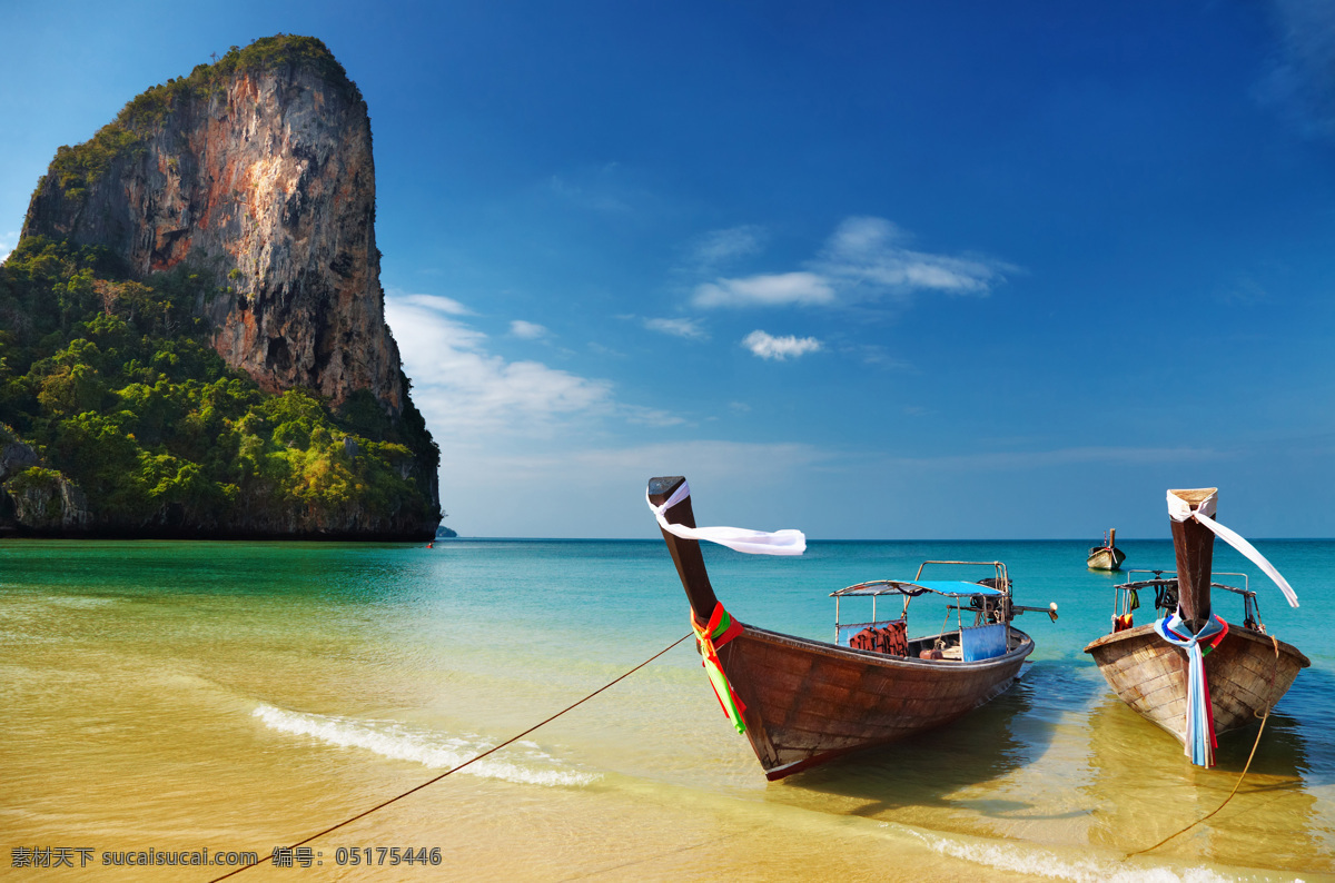 海滩上的木船 热带海滩 美丽风景 沙滩美景 海滩 海景 大海 海面 夏日海滩 旅游度假 木船 小船 游船 海洋海边 自然景观 蓝色