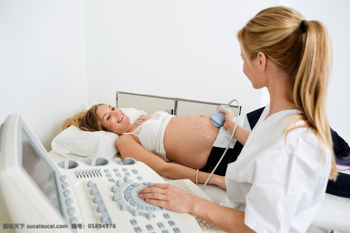 做 b 超 检查 孕妇 医生 孕妇做b超 医学仪器 美女医生 护士 职业女性 怀孕 女人 人物图库 女性女人