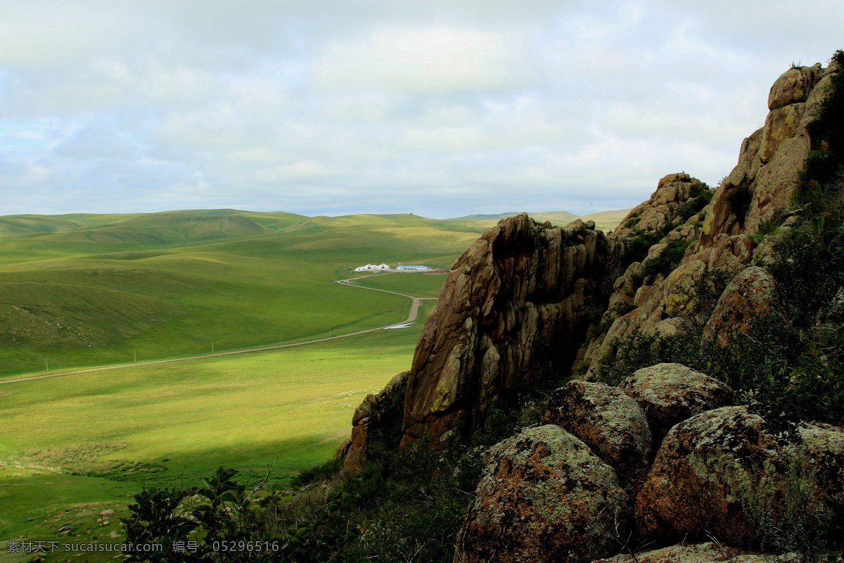 内蒙古 乌里 雅 斯 太山 旅游景区 风景