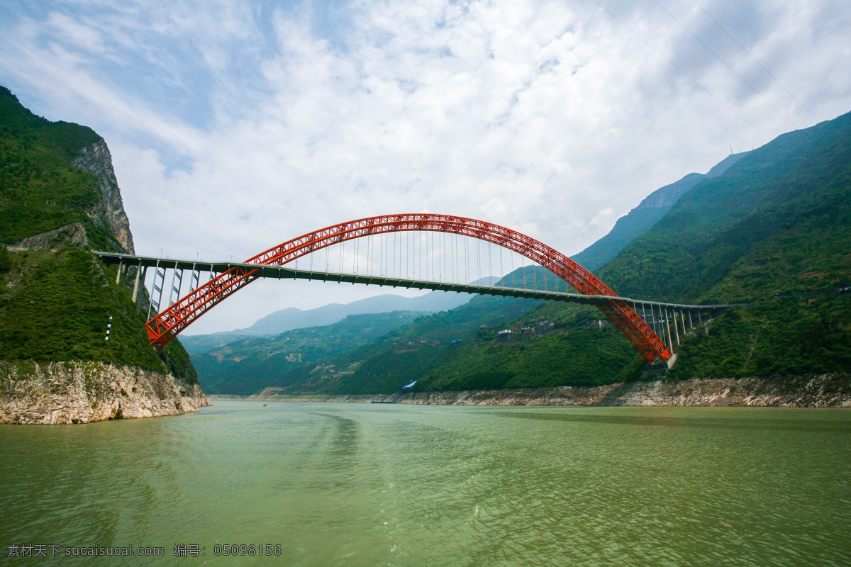 湖北 长江三峡 瞿塘峡 巫峡 西陵峡 长江 崇山峻岭 山峦 三峡工程 蓝天白云 自然景观 自助游 国内旅游 旅游摄影