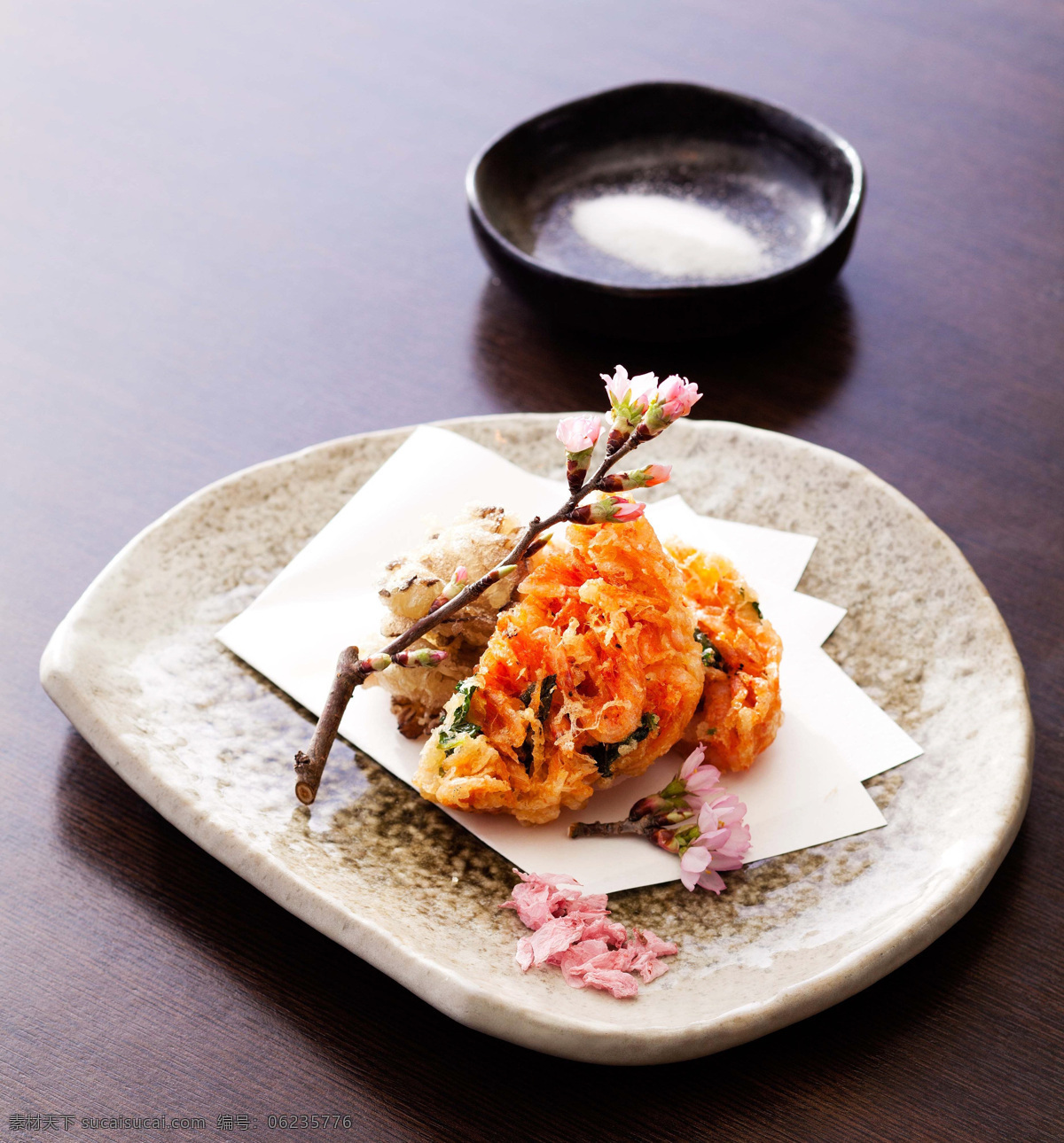 樱花 樱花虾 虾 油炸樱花虾 炸樱花虾 餐饮美食 传统美食
