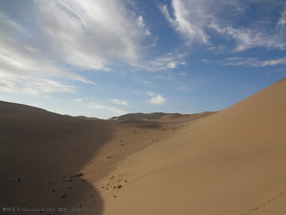 鸣沙山 月牙泉 沙漠 天空 白云 戈壁 沙丘 自然风景 自然景观