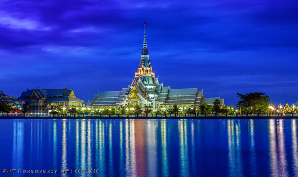 泰国玉佛寺 夜晚海边风景 城市夜景 人文景观 旅游 城市美景 出国游 观光旅游 城市观光 国外旅游 国外城市 旅游摄影