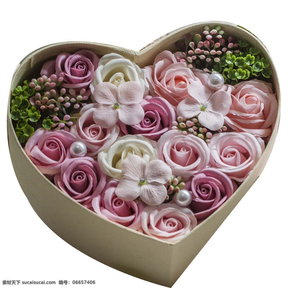 爱心 桃 心 花朵 免 抠 图 爱心桃 漂亮的礼盒 礼物包装盒 粉红色花朵 新鲜花朵 叶子 新鲜 礼盒 免抠图