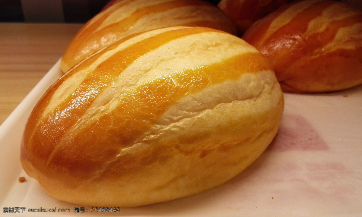 鲜奶哈斯 面包 鲜奶面包 松软 香甜 细腻 黄色 椭圆面包 早餐面包 西餐 中式面包 美食 食物原料 餐饮美食 西餐美食