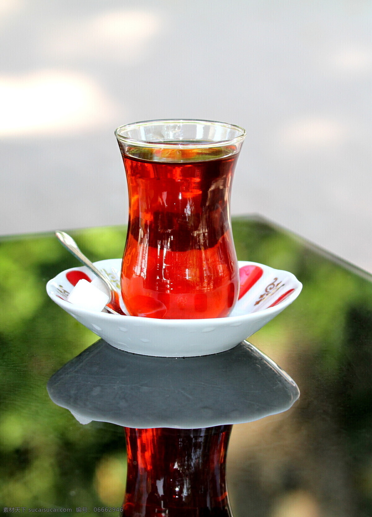 土耳其 红茶 土耳其茶 茶饮料 茶文化 玻璃茶杯 玻璃杯子 茶道图片 餐饮美食