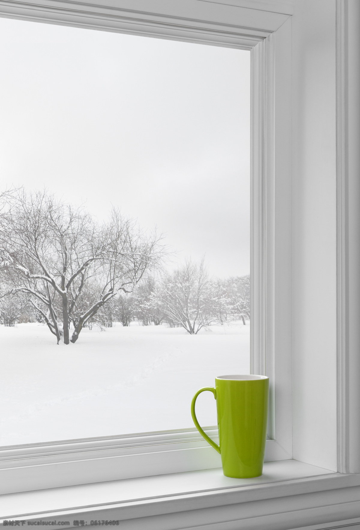 窗台 上 水杯 窗台上的水杯 冬天室内窗户 窗户景色 窗户设计 室内设计 窗户装饰 自然风景 窗户 环境家居