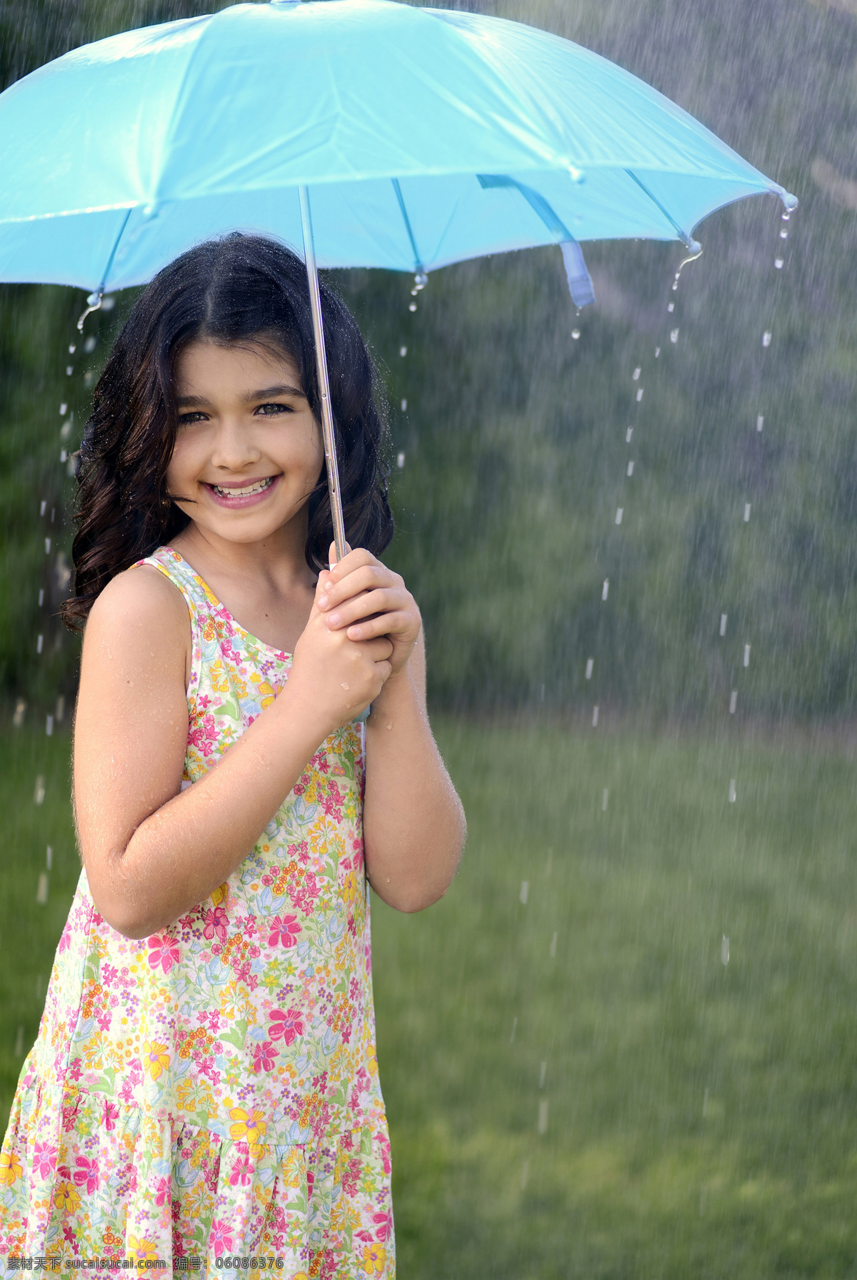 雨 中 伞 女孩 少女 女生 打伞 撑伞 雨中 下雨 雨天 天气 生活人物 人物图片