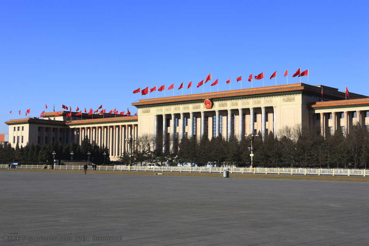 北京 风景名胜 广场 国旗 国庆 国微 建筑景观 北京人民大会堂 人民在会堂 鲜花 十一 游人 自然景观 摄影图库 psd源文件