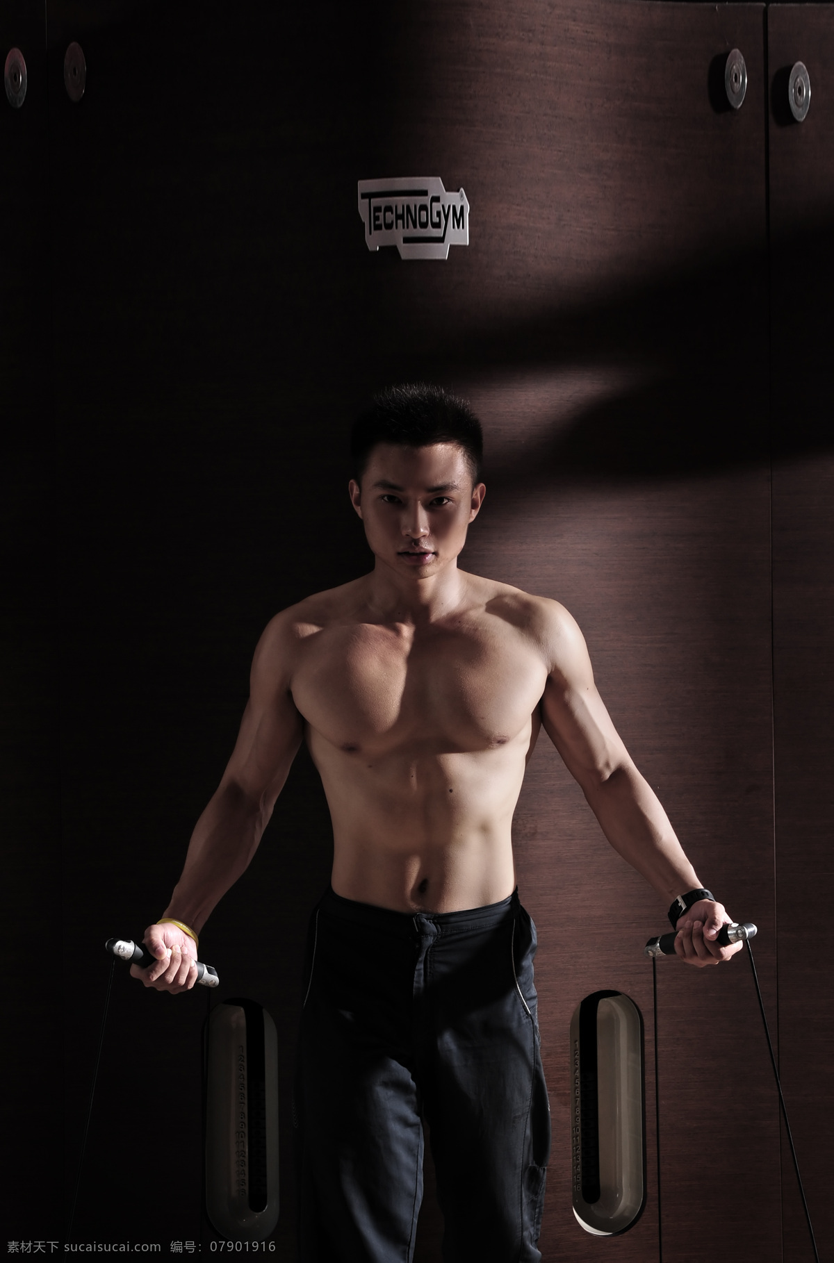 健身教练 猛男 男性 男人 肌肉男 人物摄影 人物图库