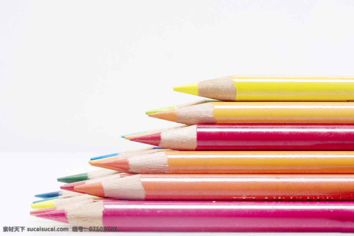 彩笔 彩铅 彩色 彩色铅笔 高精度 高清图片 画笔 美术 铅笔 五颜六色 色彩斑斓 生活用品 绘图笔 文具 学习办公 学习用品 生活百科 psd源文件