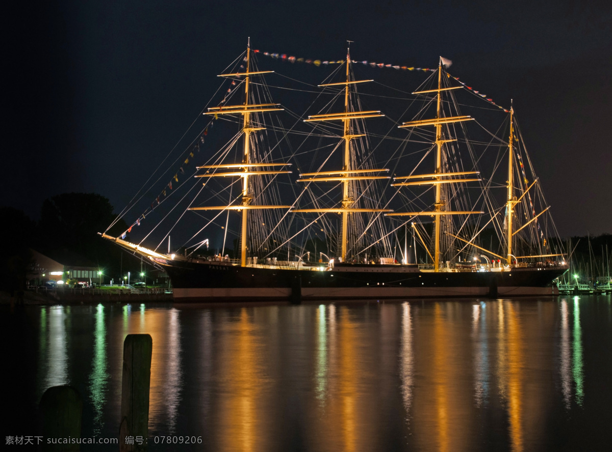 河面 上 明亮 帆船 明亮的帆船 灯光 船只 夜景 汽车图片 现代科技