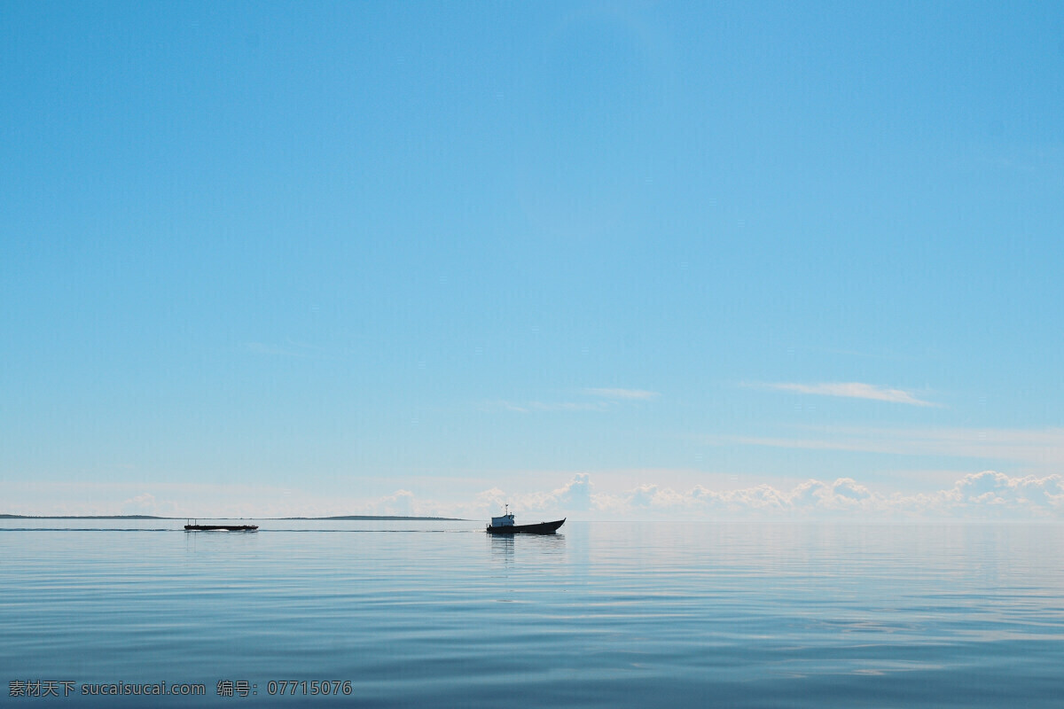 湖面 湖 湖水 天空 山 海面 水面 自然景观