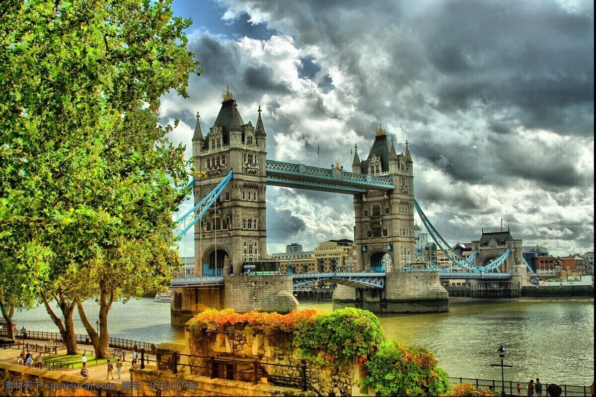 英国伦敦塔桥 城市建筑 摄影高清图片 英国建筑 英国旅游 蓝天 白云 英国风景 英伦风情 桥 国外旅游 旅游摄影