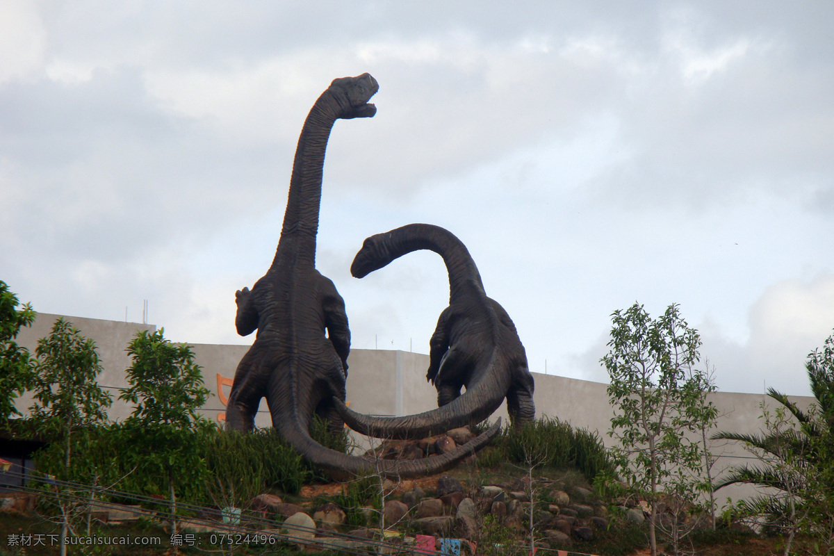 母子 恐龙 雕像 铜雕 景观 公园 阿纳 蔚蓝 世界恐龙谷 风景名胜 自然景观 旅游 旅游摄影 人文景观