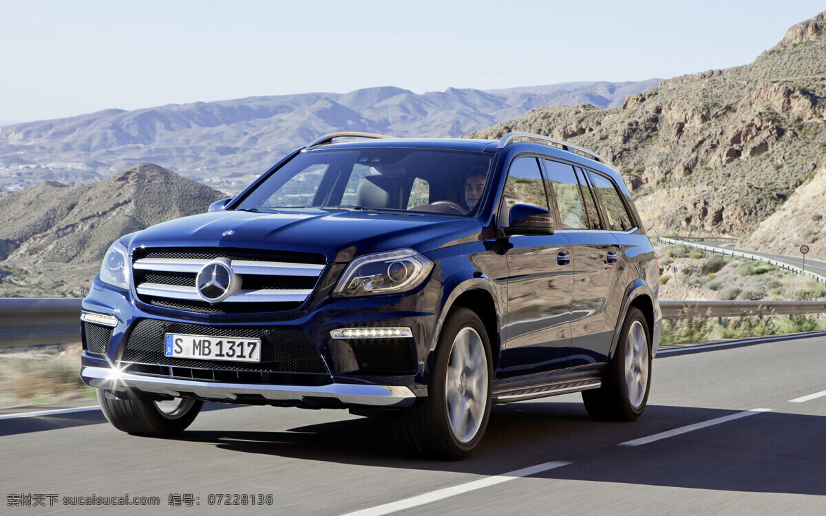 唯美 炫酷 车 汽车 跑车 豪车 越野车 时尚 动感 奔驰 gl bluetec 4matic 奢华 豪华 高档 高端车 高档越野车 豪华越野车 私家车 现代科技 交通工具