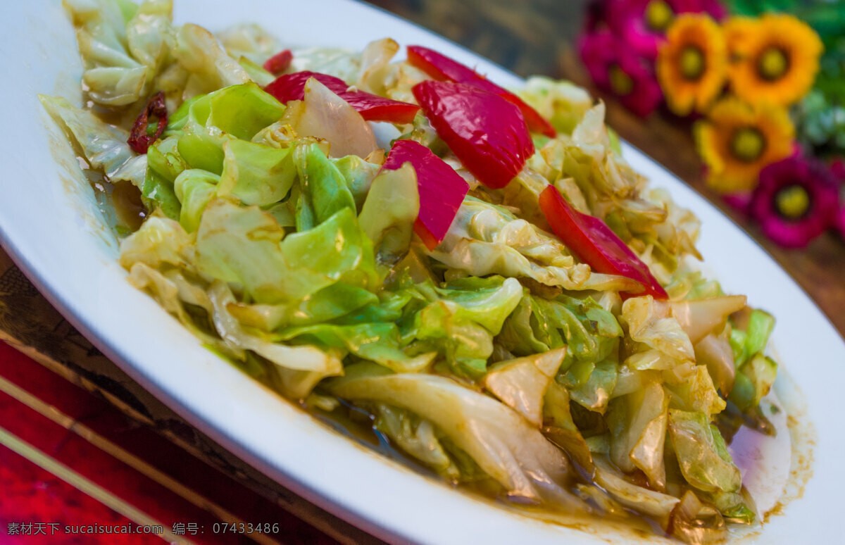手撕圆白菜 爆炒卷心菜 绿色青菜 酸辣圆白菜 爆炒青菜 菜品 餐饮美食 传统美食