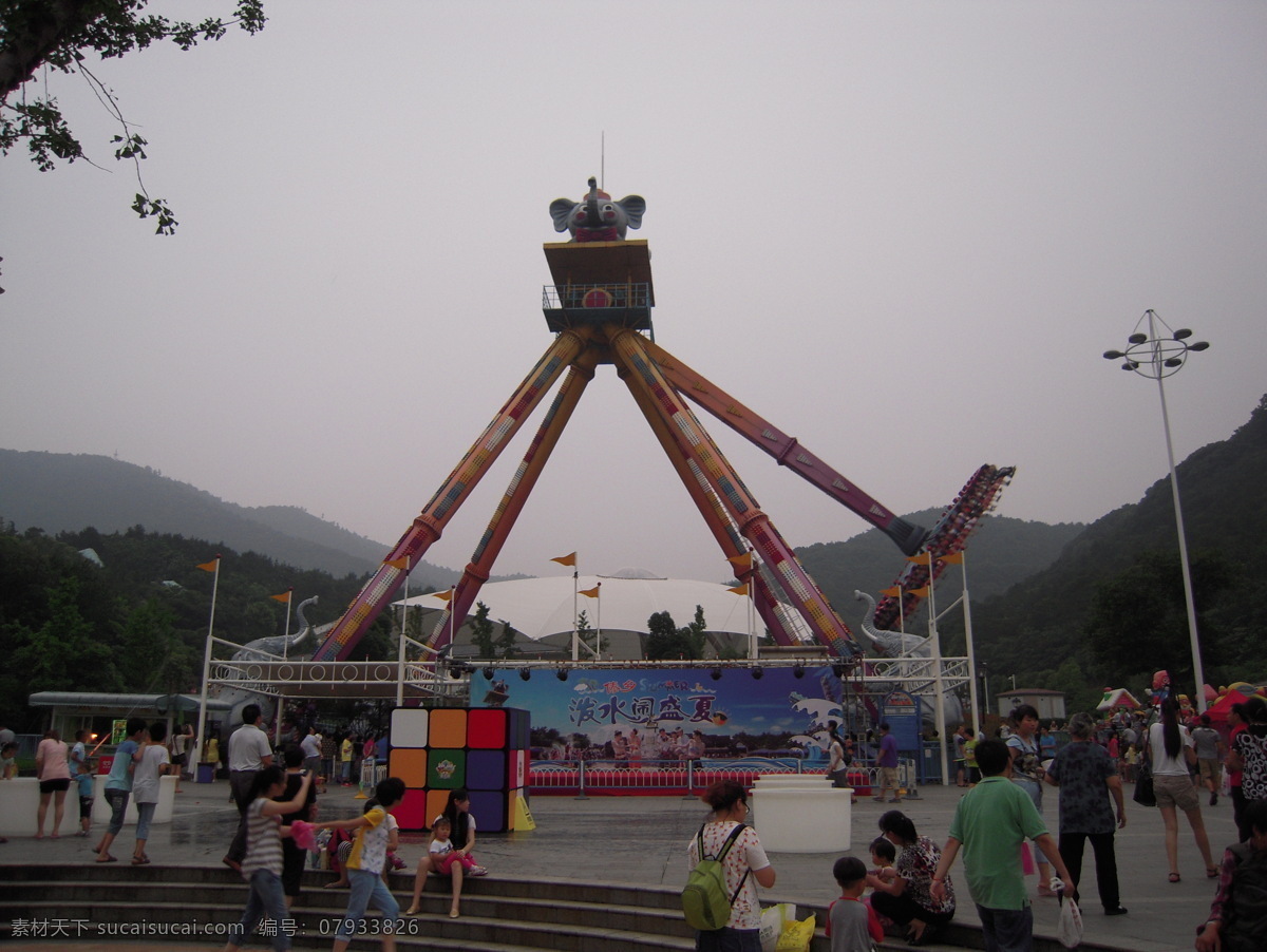 游乐场 游乐场风景 游乐场景观 太湖游乐场 太湖游乐园 游乐园 休闲娱乐 室外活动 大型游乐设施 娱乐项目 娱乐设施 绿色风景 大自然 生活百科 娱乐休闲 灰色