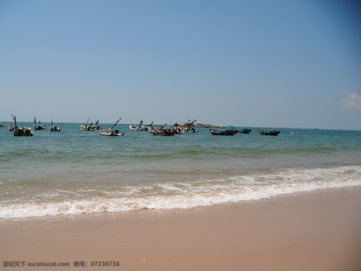 海滩 风光图片 大海 景观 旅游 沙滩 渔船 自然 滩风光 自然风景 自然景观 psd源文件