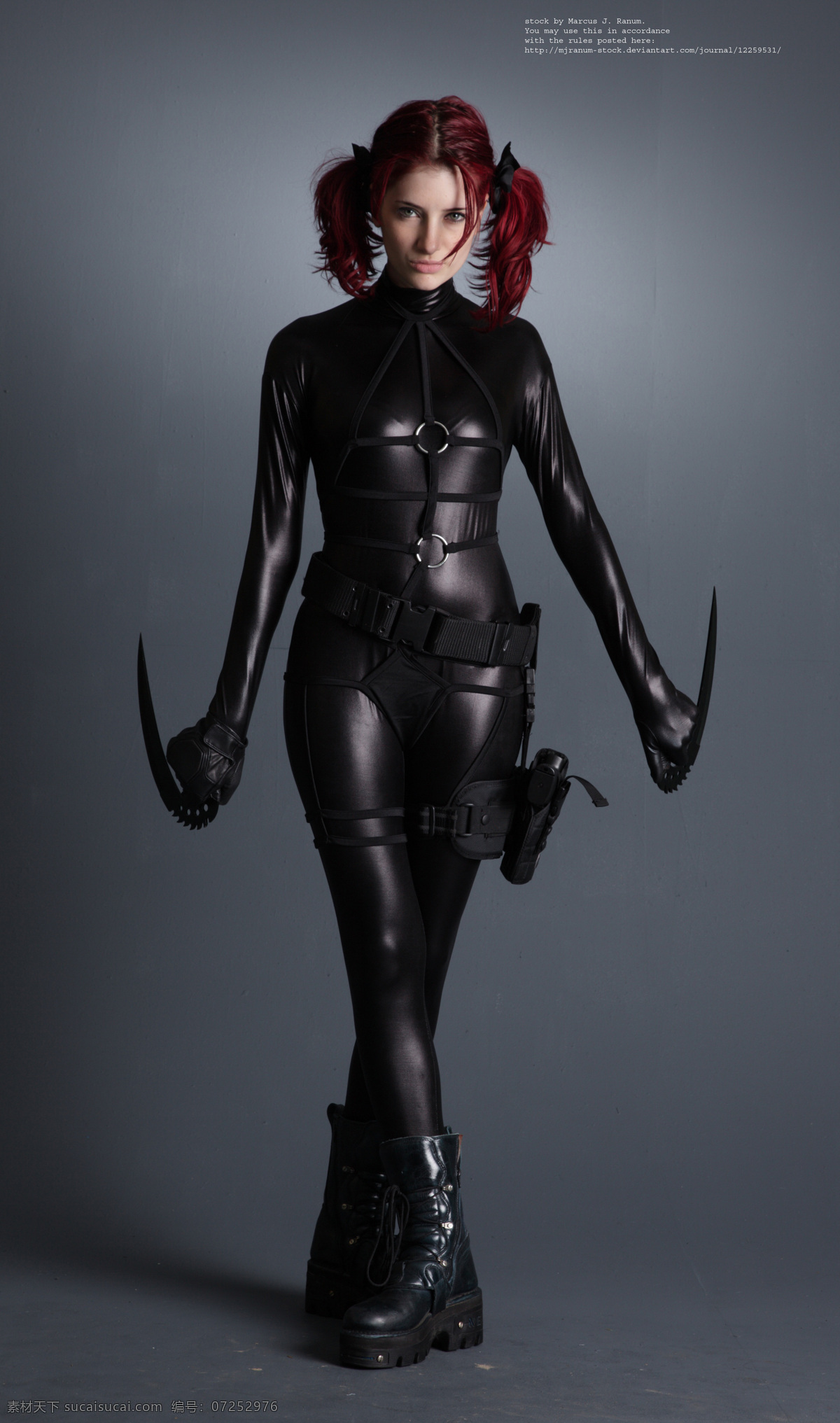 英伦 范 红 发 女郎 黑色 cosplay 英伦范 红发 束缚 战力 站立 艺 用人 体 姿态 高清 职业人物 人物图库