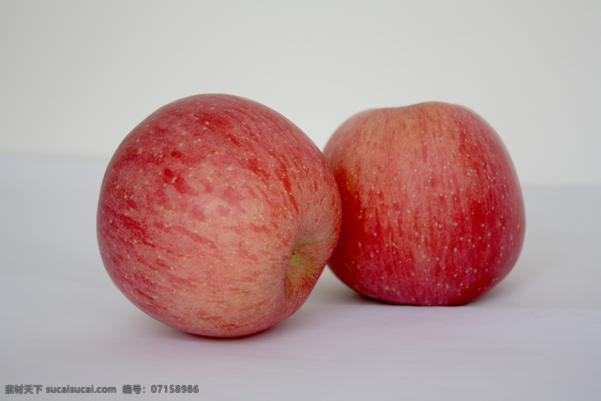 红苹果 富士苹果 红富士 洛川苹果 苹果 陕西苹果 白水苹果 烟台红富士 延安苹果 红富士苹果 水果摄影 新鲜水果 新鲜苹果 摆放苹果 水果 生物世界