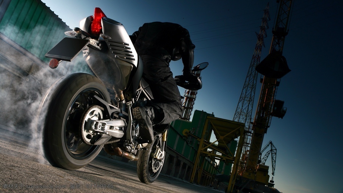 轮胎 冒烟 摩托 车手 赛车手 男人 摩托车 赛车 机车 机动车 车辆 汽车图片 现代科技