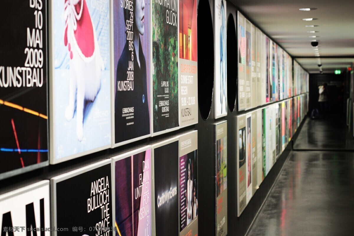 画展 海报 广告牌 建筑 艺术 镜子 镜像 技术 展览 倒影 背景 壁纸 走廊