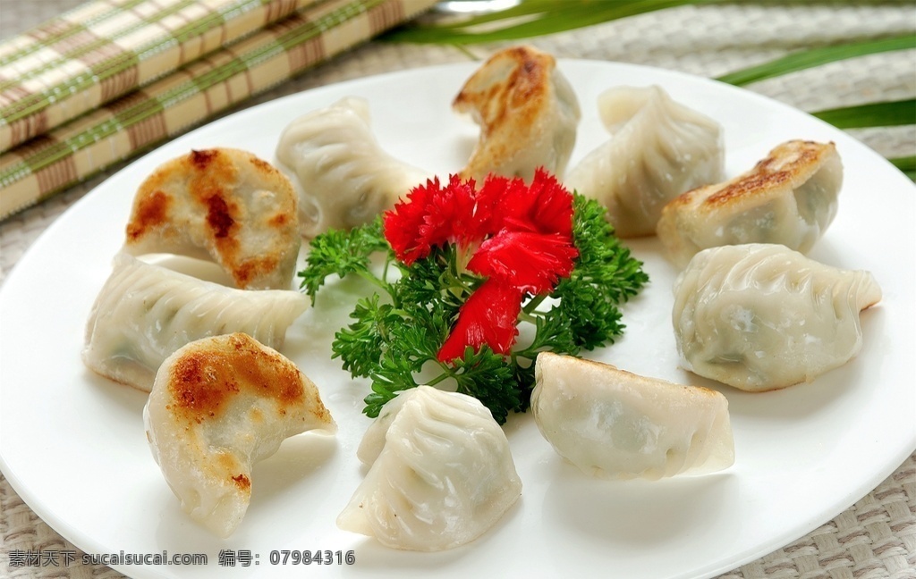 三鲜煎饺图片 三鲜煎饺 美食 传统美食 餐饮美食 高清菜谱用图
