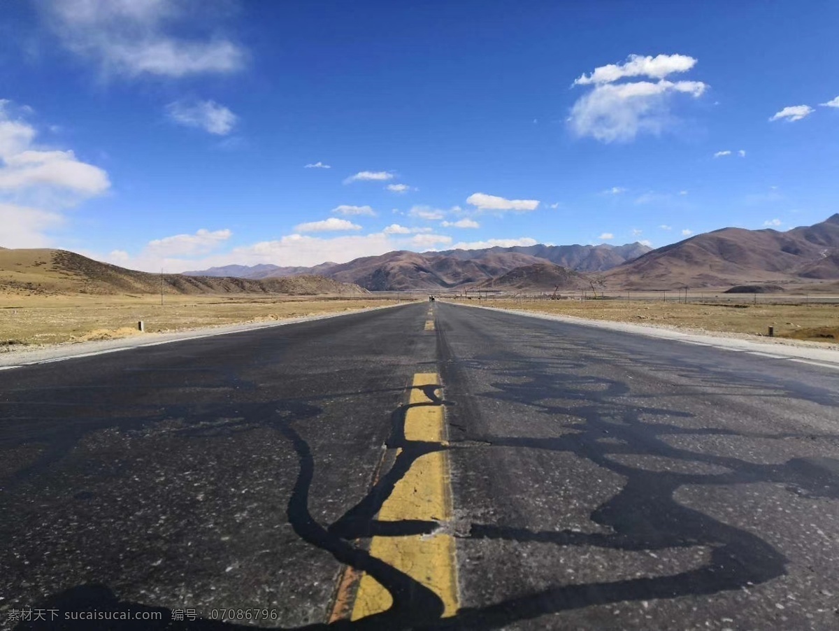 西藏公路 西藏 公路 蓝天 背景图 白云 旅游摄影