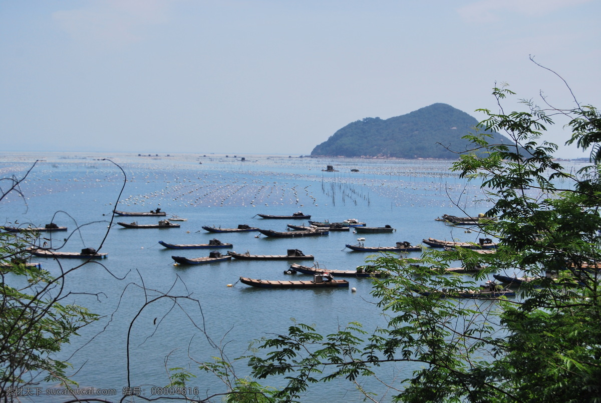 南澳岛 小船 渔船 蓝天 海 竹排 小岛 美丽南澳风光 潮汕风光 滨海风光 海水养殖 国内旅游 旅游摄影