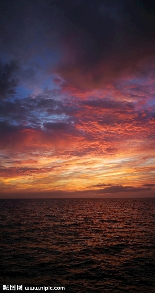 红霞 日落 夕阳 晚霞 傍晚 三沙落日 三沙美景 西沙美景 中国三沙 主权三沙 美丽西沙 三沙 西沙 蓝天 白云 大海 海边 海浪 海南景点 自然景观 自然风景