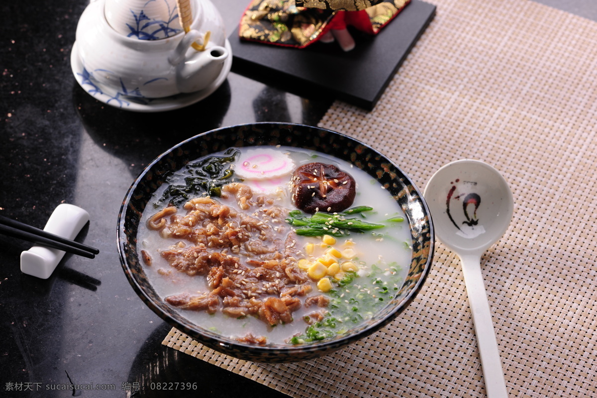拉面 鸡蛋拉面 一碗拉面 日式拉面 味千拉面 香菇拉面 寿司 日本料理 菜品摆拍 日式菜品 餐饮美食