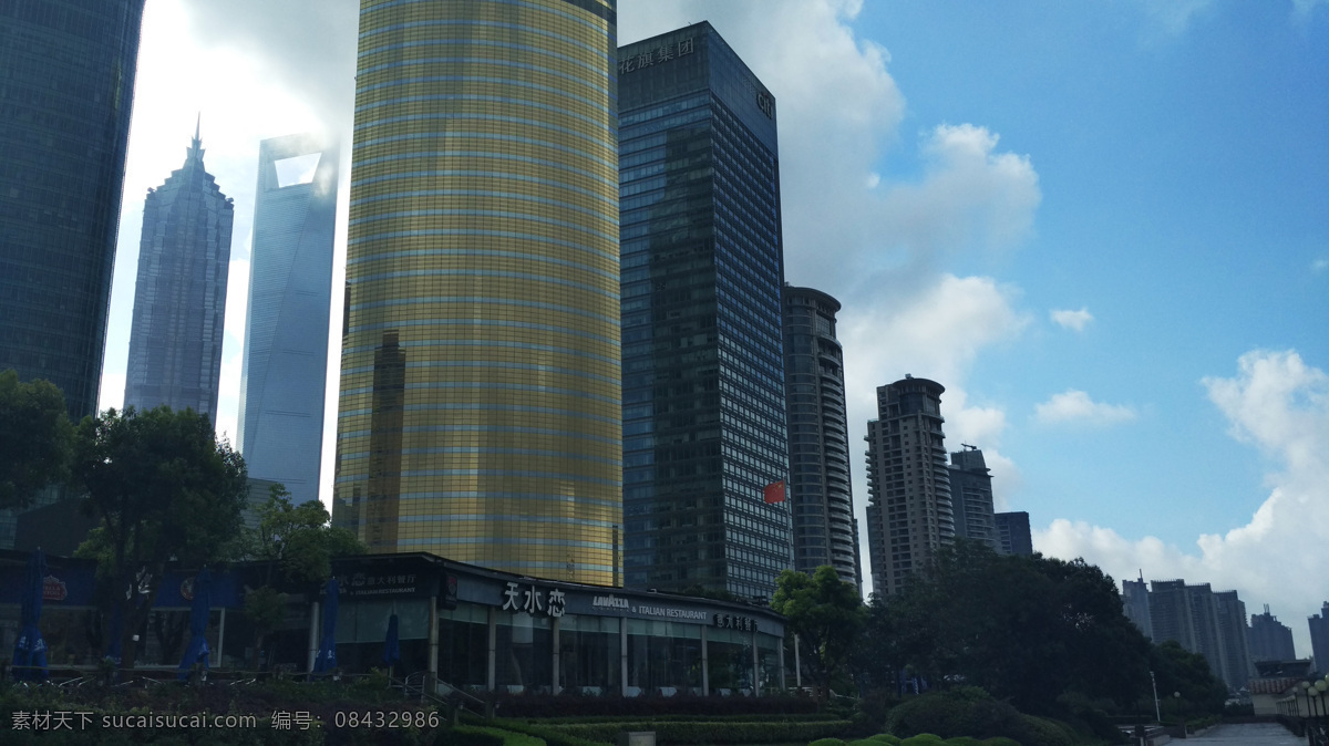 上海 外滩 黄浦江 上海外滩 东方明珠 陆家嘴 蓝天白云 高楼大厦 旅游摄影 国内旅游