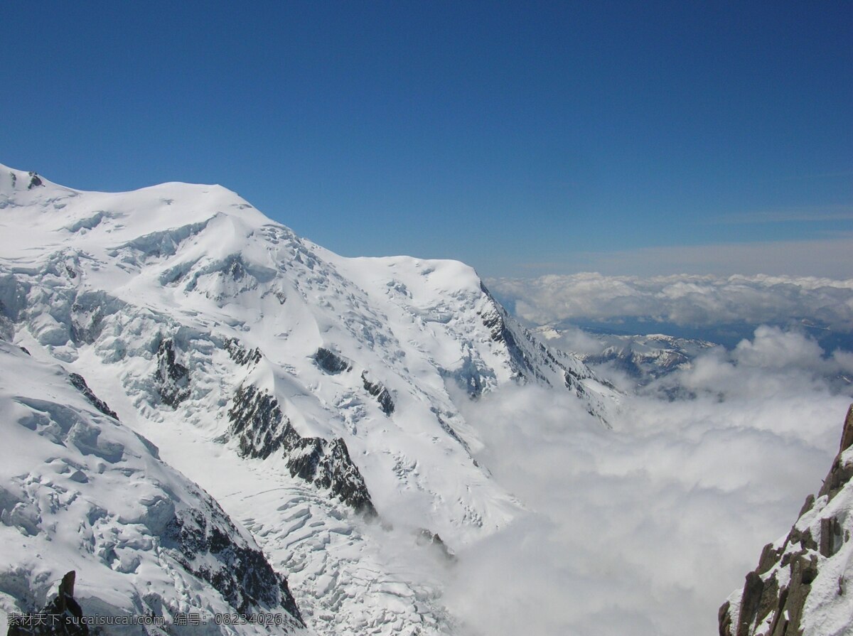 云雾 云雾缭绕 早晨 日出 云 云海 山景 风景 背景 雪山 雪景 云层 天空 自然景观 山水风景