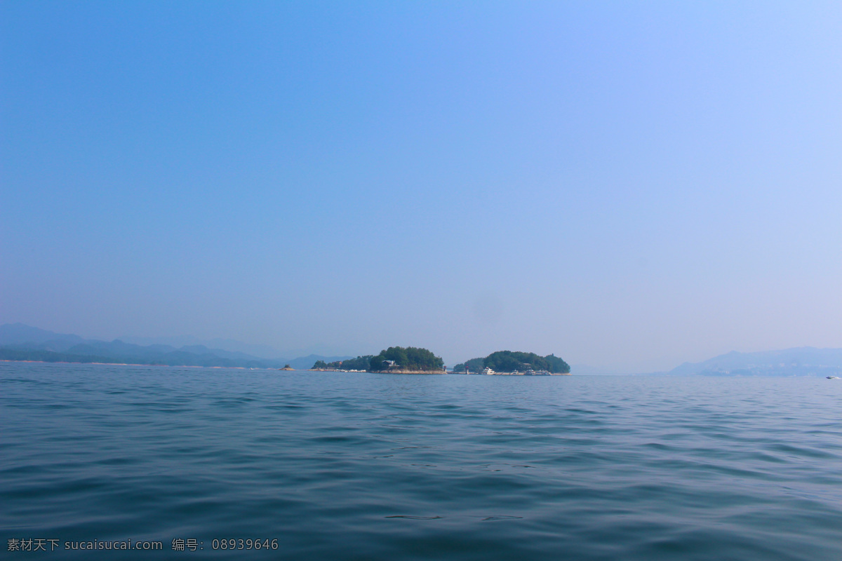 湖中小岛 湖 千岛湖 千岛湖美景 蓝天 美景 风景 湖面 孤岛 风光 美如画 一片湖 自然景观 山水风景