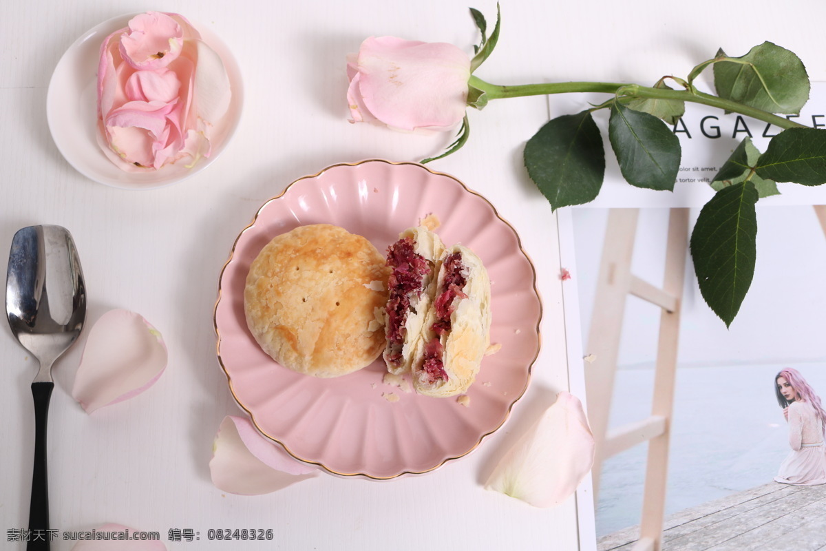 云南鲜花饼 滇式糕点 鲜花馅 玫瑰鲜花饼 千层酥皮饼 餐饮美食 传统美食