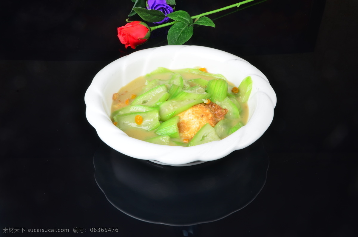 丝瓜荷包蛋 丝瓜鸡蛋 荷包蛋丝瓜 荷包蛋溜丝瓜 丝瓜 餐饮美食 传统美食