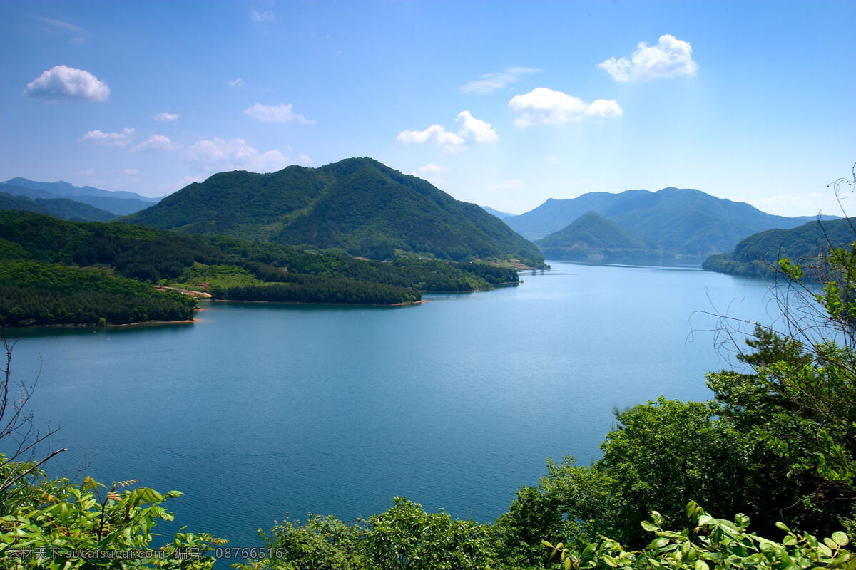 白云 河 河岸 河边 河流 河流风景 河水 蓝天 蓝天白云 绿 草地 山川河流 山川 山川背景 山川河流图片 山川风景图片 山川林业 山川风景 山川图片 河上 云 云彩 云朵 云层 云海 云雾 白云图片 白云朵朵 树 树木 树枝 树干 树叶 蓝天大海 蓝天白云素材 蓝天背景 蓝天绿地 摄影图 旅游摄影 自然景观 风景 生活 旅游餐饮