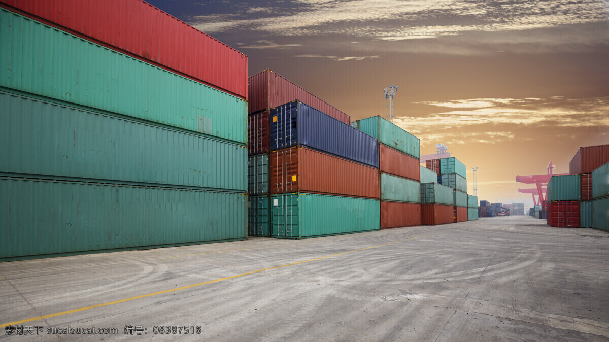 集装箱 货轮 船舶 货运 港口 码头 物流运输 铁路运输