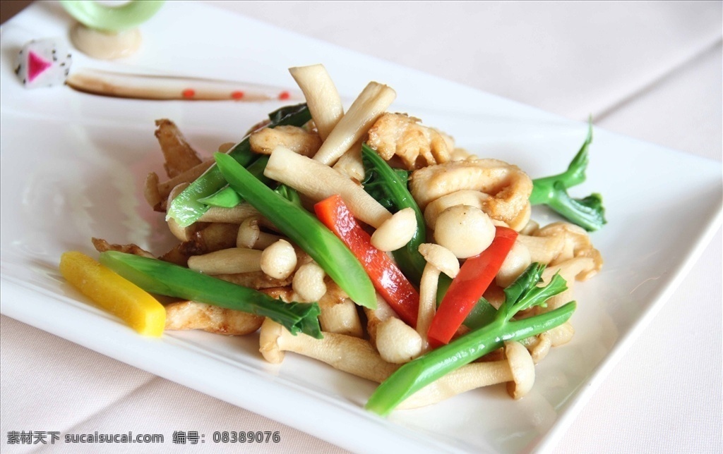白玉菇炒鸡柳 白玉 鸡柳 菇炒鸡柳 白玉菇鸡柳 菜单菜谱