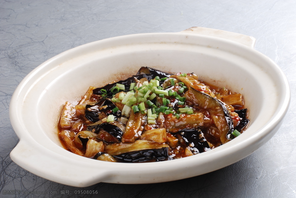 鱼香茄子煲 砂锅茄子 酱茄子 茄子煲 砂锅 茄子 酱菜 热菜 干菜 传统美食 高清菜谱用图 餐饮美食