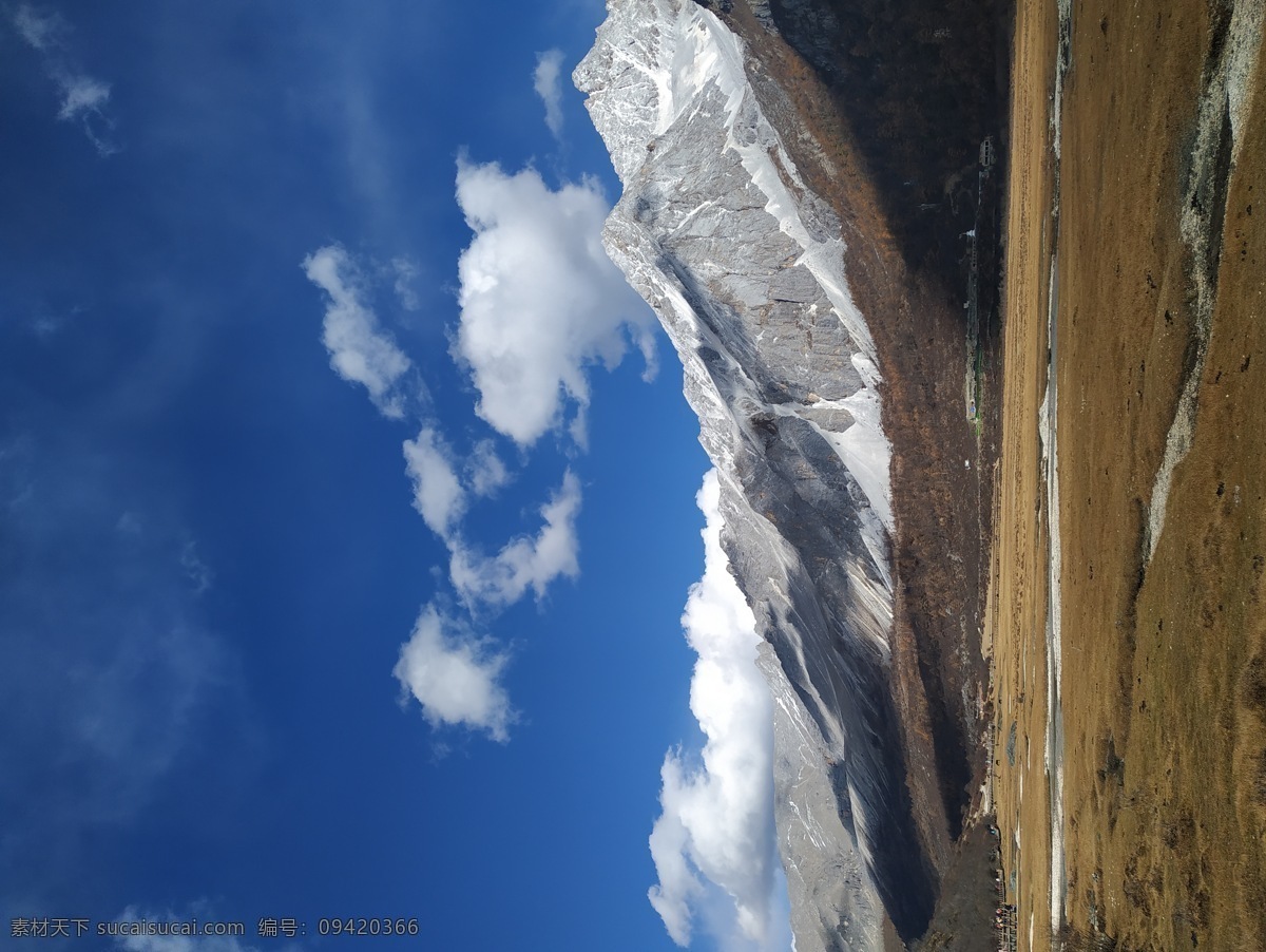 稻城亚丁 雪山 景区 圣山 草原 旅游摄影 国内旅游
