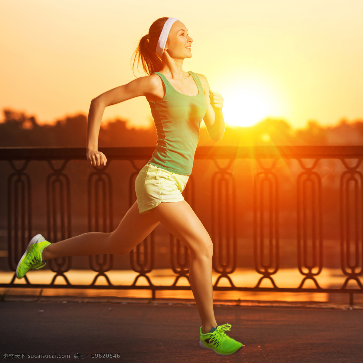 阳光 下 跑步 健身 美女 体育运动 外国美女 生活百科 黄色