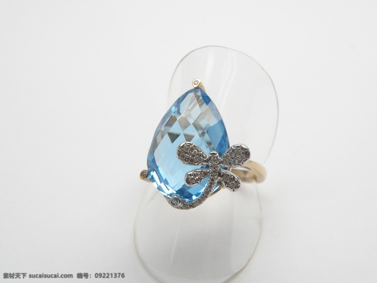 戒指 生活百科 生活素材 饰品 首饰 水晶 珠宝 珠宝首饰 耳坠吊坠 水晶戒指 珠宝类图片 psd源文件