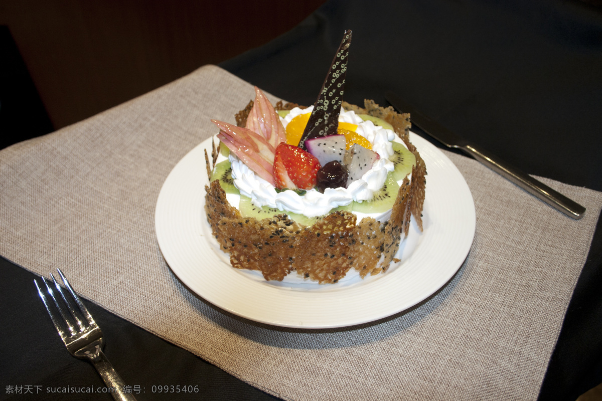 水果 蛋糕 餐饮美食 草莓 巧克力 水果蛋糕 西餐美食 樱桃 夹心 拍摄美食